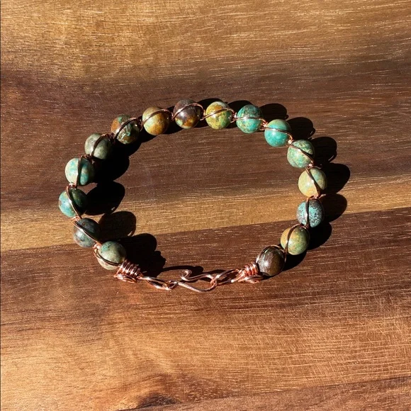 Natural Turquoise and copper-tone wire wrapped bracelet - Picture 3 of 4